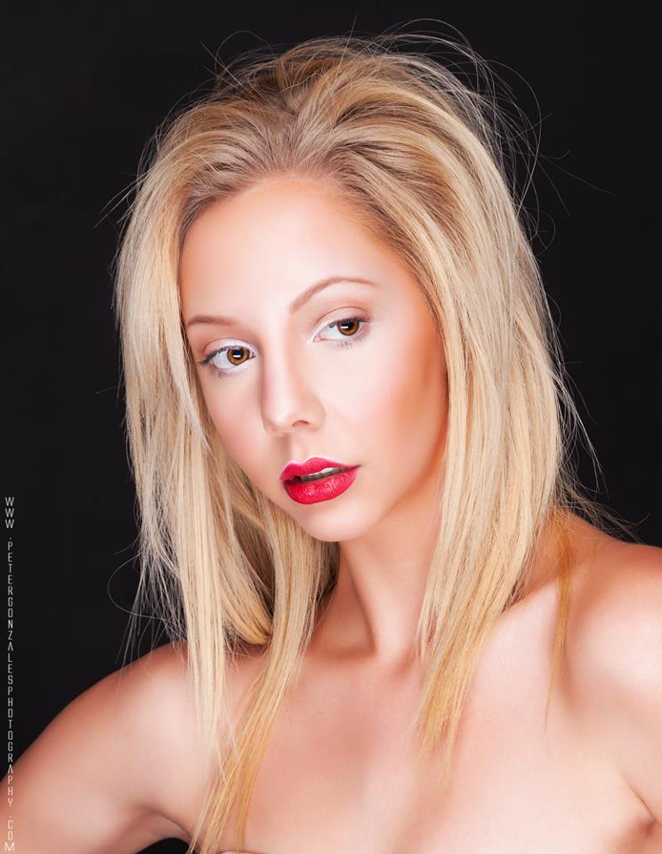 Female model photo shoot of Eryn Baczek