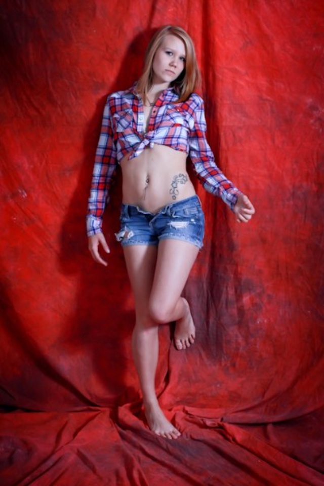 Female model photo shoot of Sarah Kay Townsend