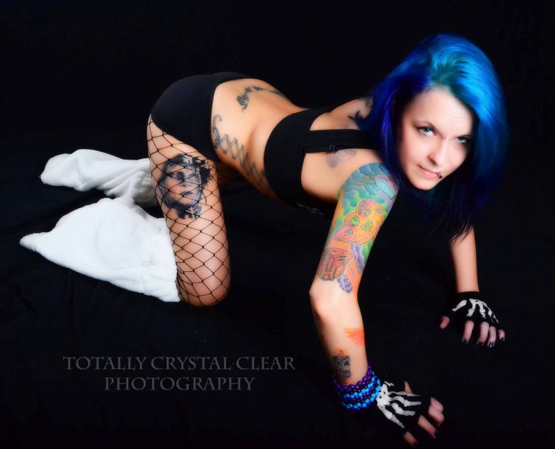 Female model photo shoot of Molly Mischief by Totally Crystal Clear