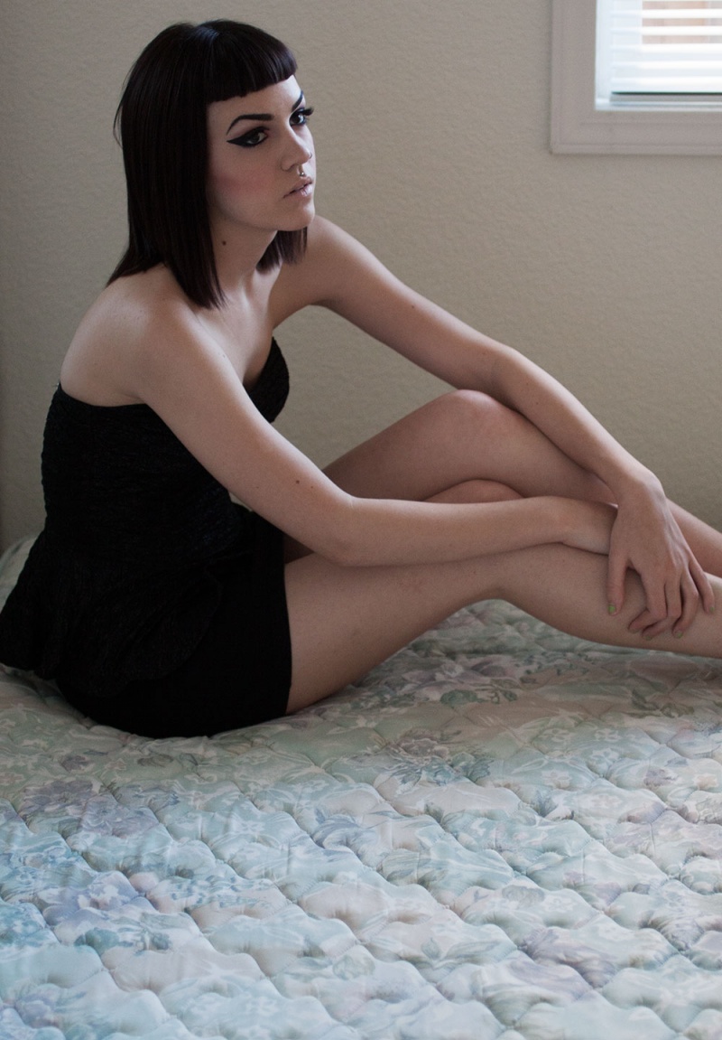 Female model photo shoot of Tracy Graves