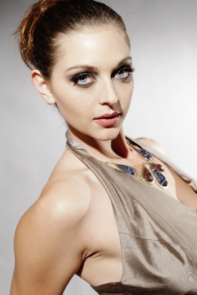 Female model photo shoot of KristinDelaney by Emily Heinz