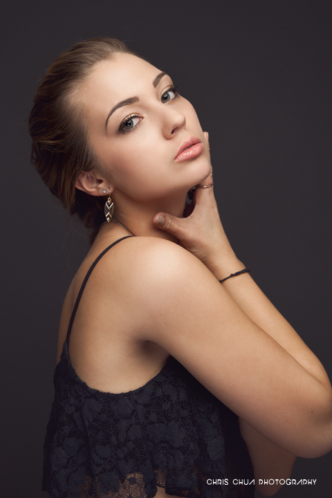 Female model photo shoot of Danielle Turpin 
