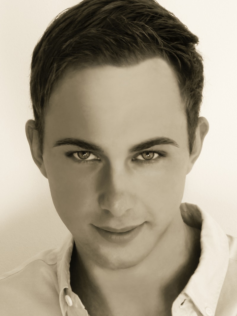Male model photo shoot of Adam Lazanski