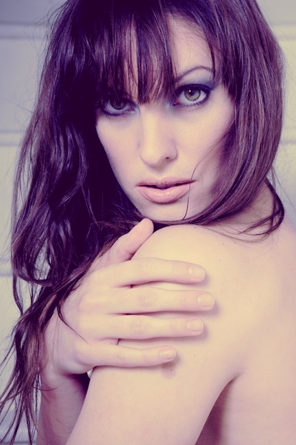 Female model photo shoot of Rachel Victoria Martin