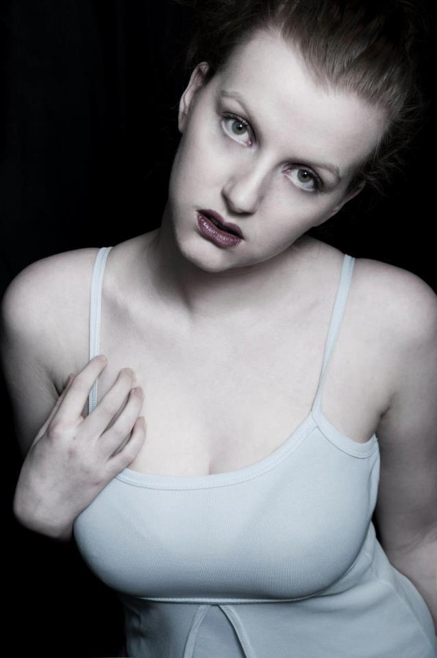 Female model photo shoot of Aventia Vort