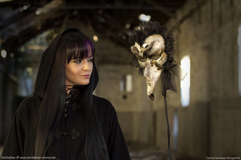 Male and Female model photo shoot of Carlos Caridade and Darkskies