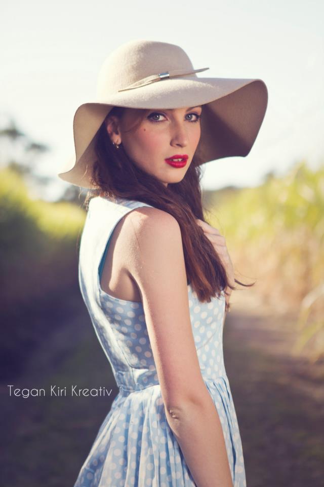 Female model photo shoot of Tiffany dillon