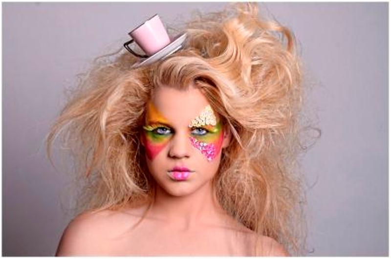 Female model photo shoot of Bianca Comer Makeup