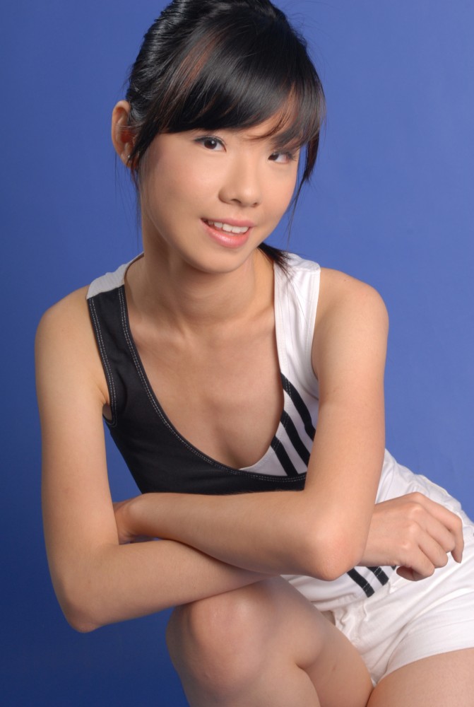 Female model photo shoot of Angela Ni