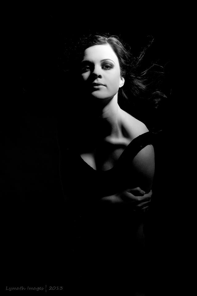 Female model photo shoot of Rebecca Louise Edwards