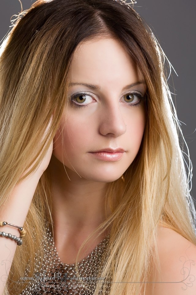 Female model photo shoot of Alyx-Jane 