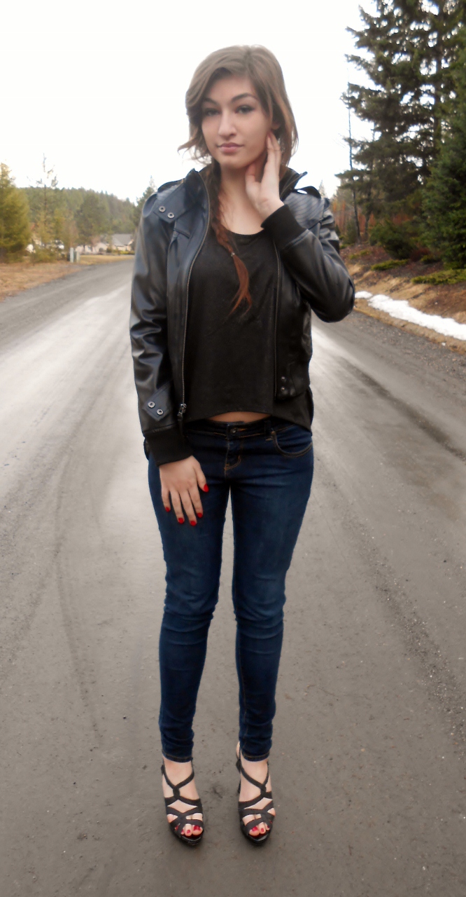 Female model photo shoot of SierraRose in Colville, WA