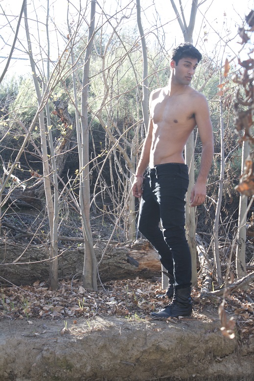 Male model photo shoot of ShawnyTsunami