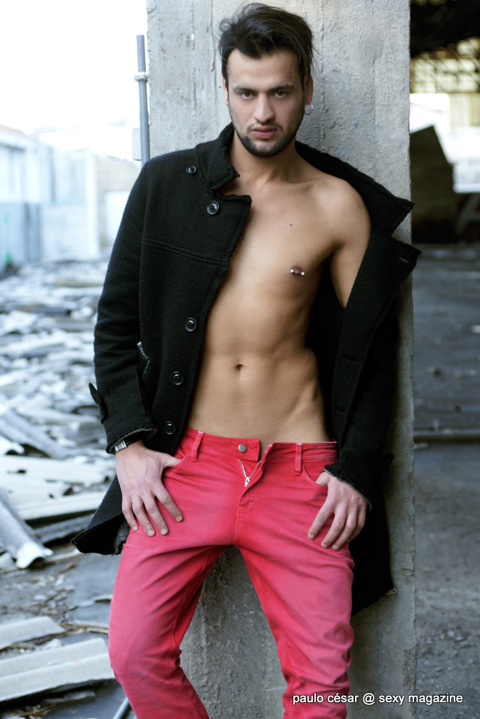 Male model photo shoot of Mike Ferreira by paulocesar