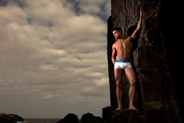 Male model photo shoot of Alex Vourliotis in Cathedral Rocks