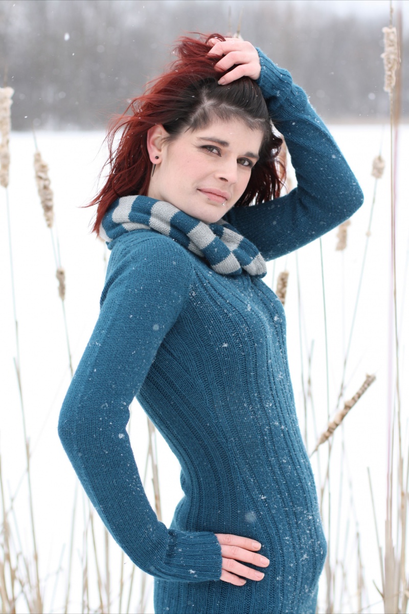 Female model photo shoot of SnowFlakeJ by Justin Bastin