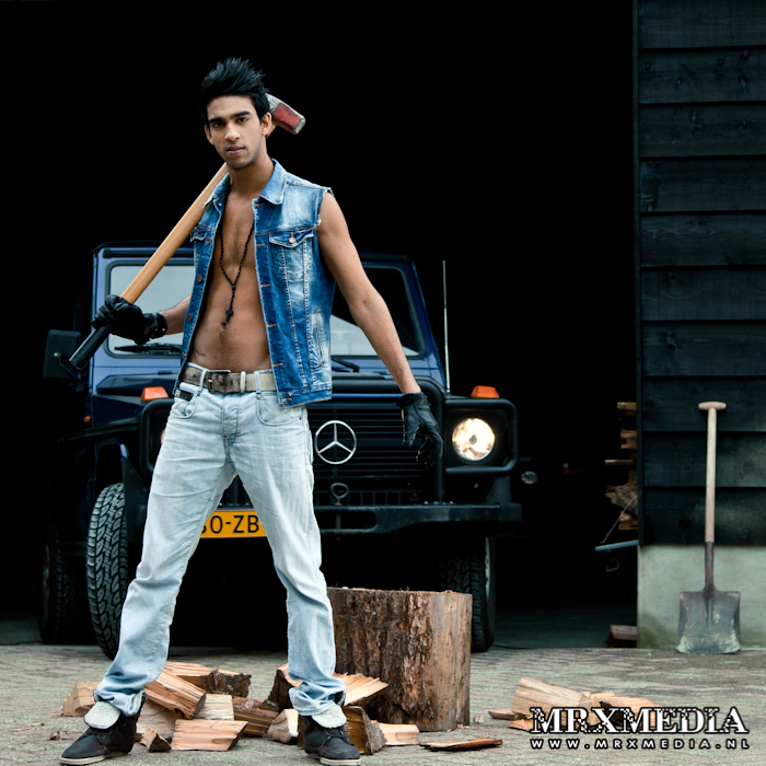 Male model photo shoot of Rakesh L