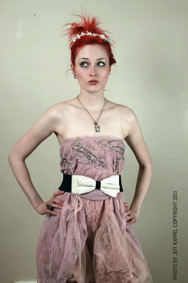 Female model photo shoot of Jenny Rosicka