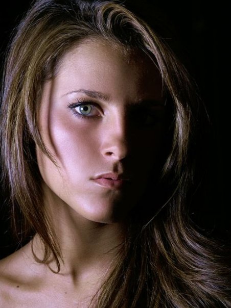 Female model photo shoot of Jen Cris