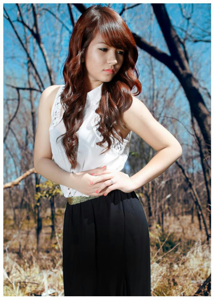 Female model photo shoot of Tracy-Hoang