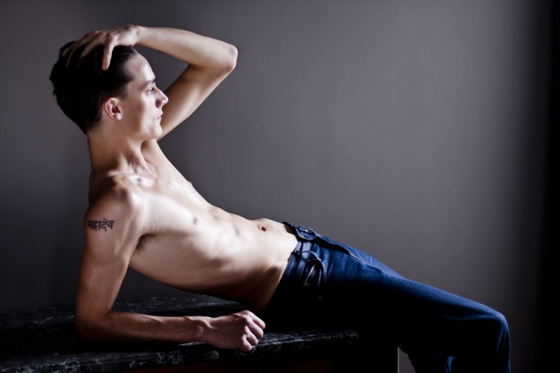 Male model photo shoot of Pierre-Luc Moisan in Paris