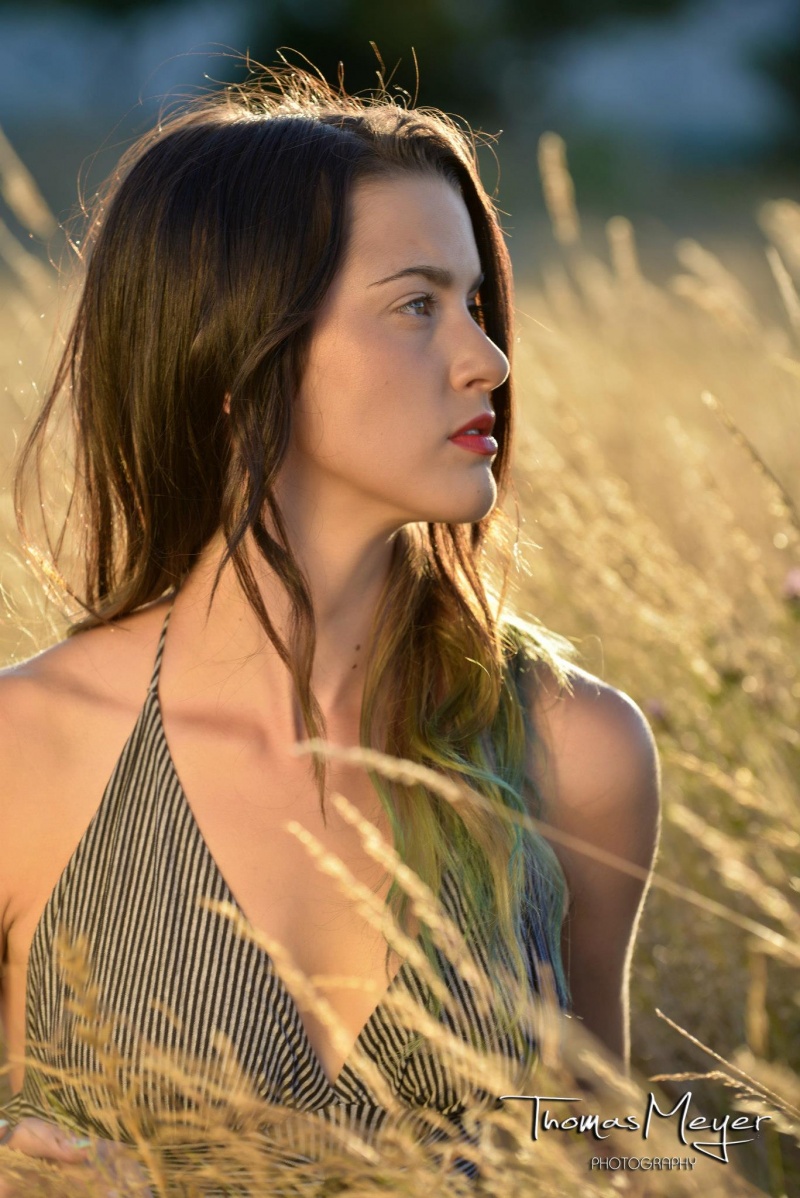 Female model photo shoot of Kristina Elayne Hallett in Everett, Washington