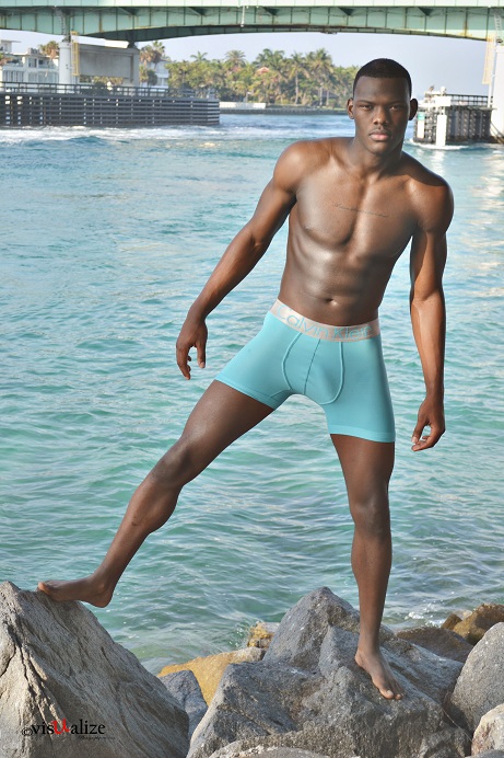 Male model photo shoot of Cedric Aikens by visUalizephotography  in Miami, FL