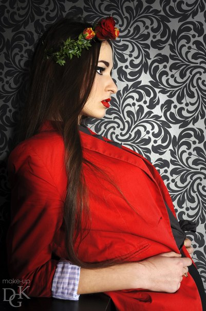 Female model photo shoot of Dina Kuritsyna DGK