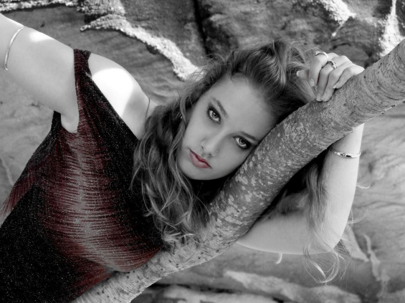 Female model photo shoot of Jessica Symons in Evans Head