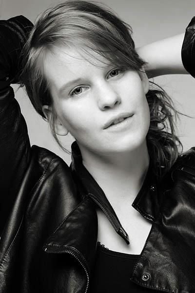 Female model photo shoot of Manon_De_Ridder
