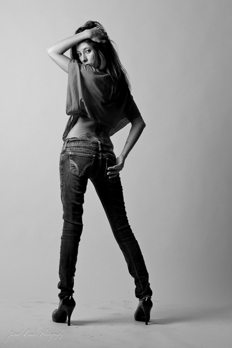 Female model photo shoot of Jlynn Childers
