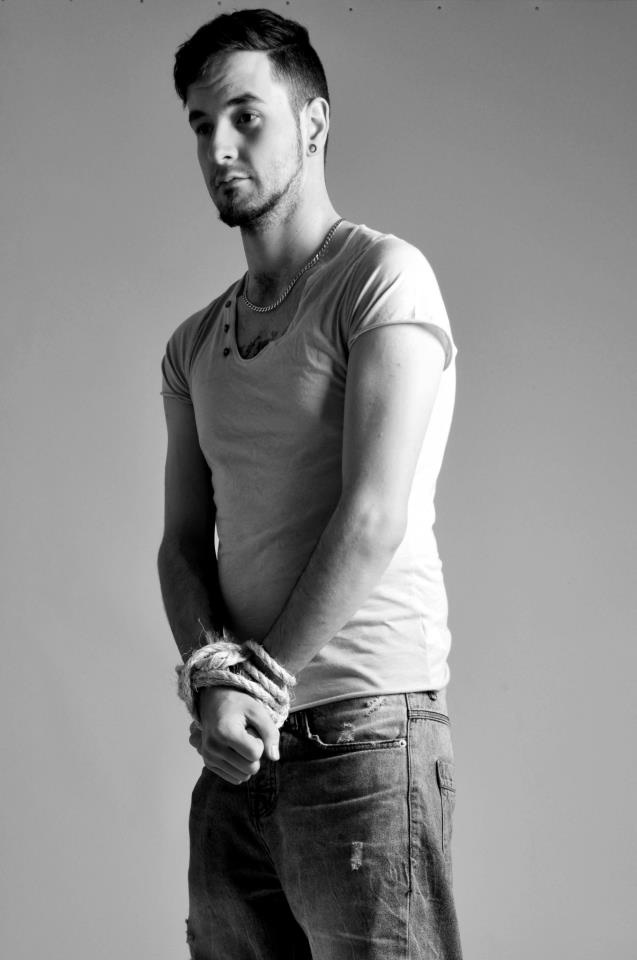Male model photo shoot of Luke Gosling
