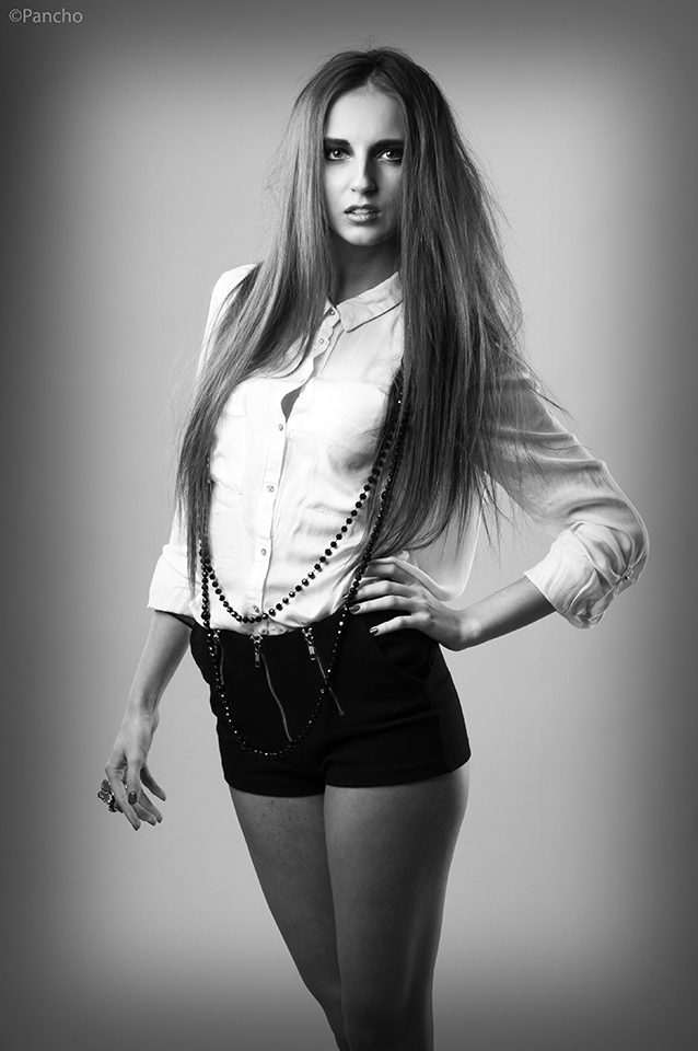 Female model photo shoot of Joanna Skalska