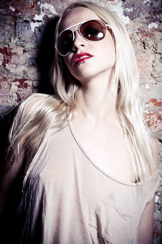 Female model photo shoot of Chloe Rosa Pinot