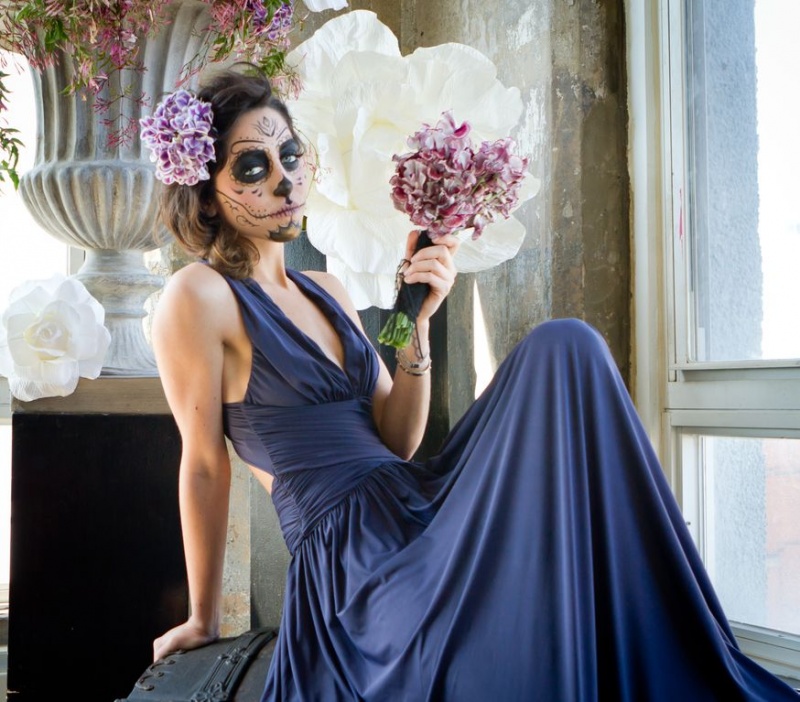 Female model photo shoot of Julissa Lopez Beauty