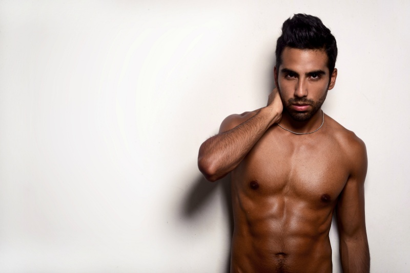 Male model photo shoot of Eduardo Buendia