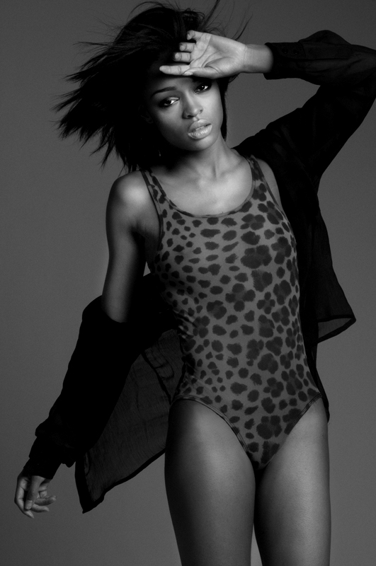 Female model photo shoot of Jasmina Leone