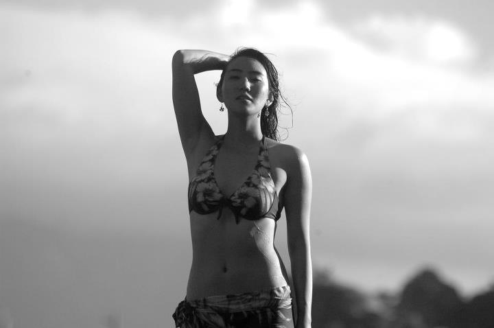 Female model photo shoot of Moet N in 式根島 shikine island