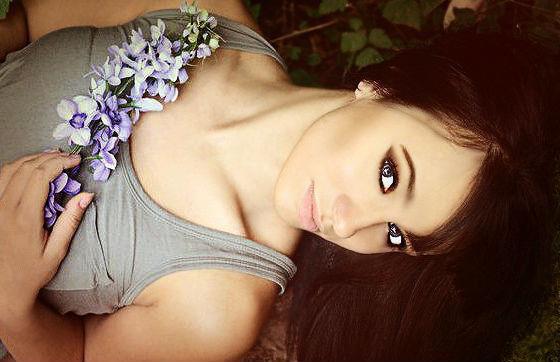 Female model photo shoot of Alina K Ivanova 