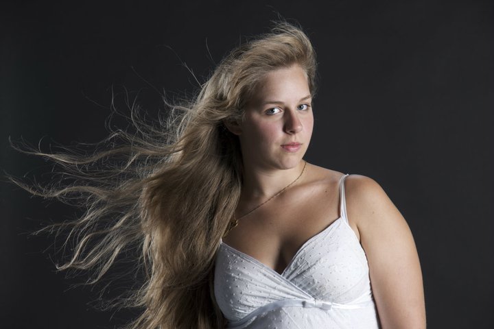 Female model photo shoot of Tah Prellwitz by J Fullmer