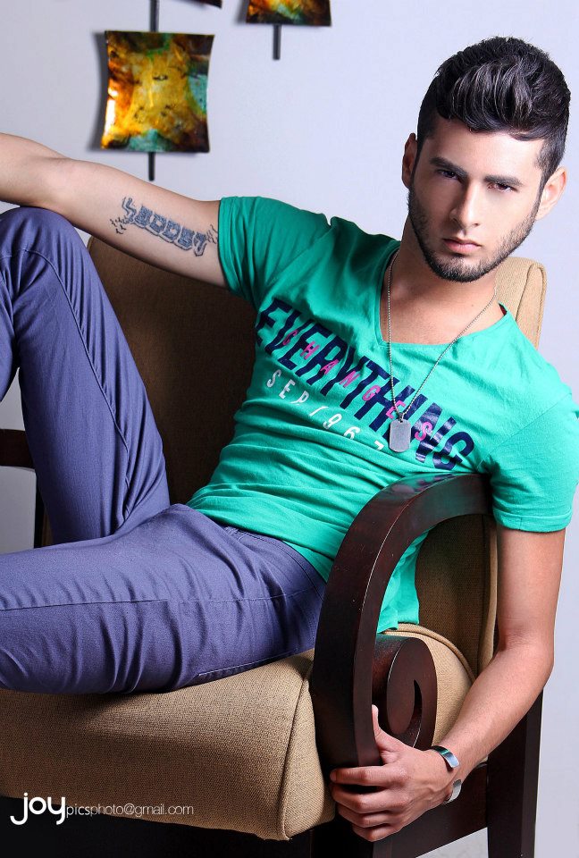 Male model photo shoot of Lester Gonzalez