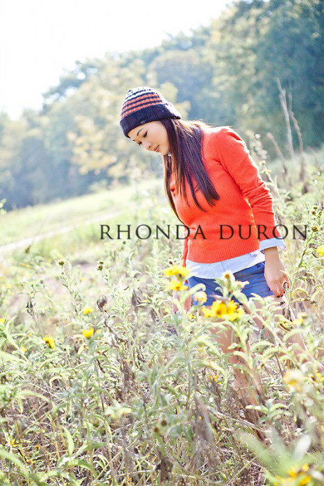 Female model photo shoot of RhondaDuron