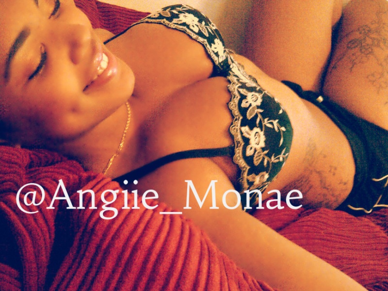 Female model photo shoot of angela_castle