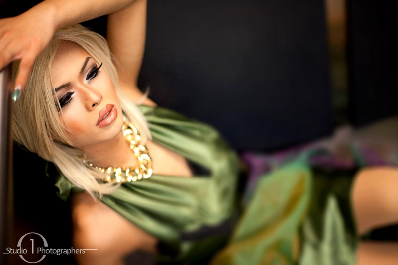Female model photo shoot of miss jade london in OTTAWA