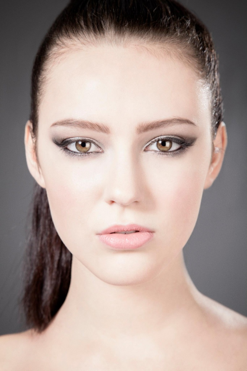 Female model photo shoot of Eren Saygilier Makeup