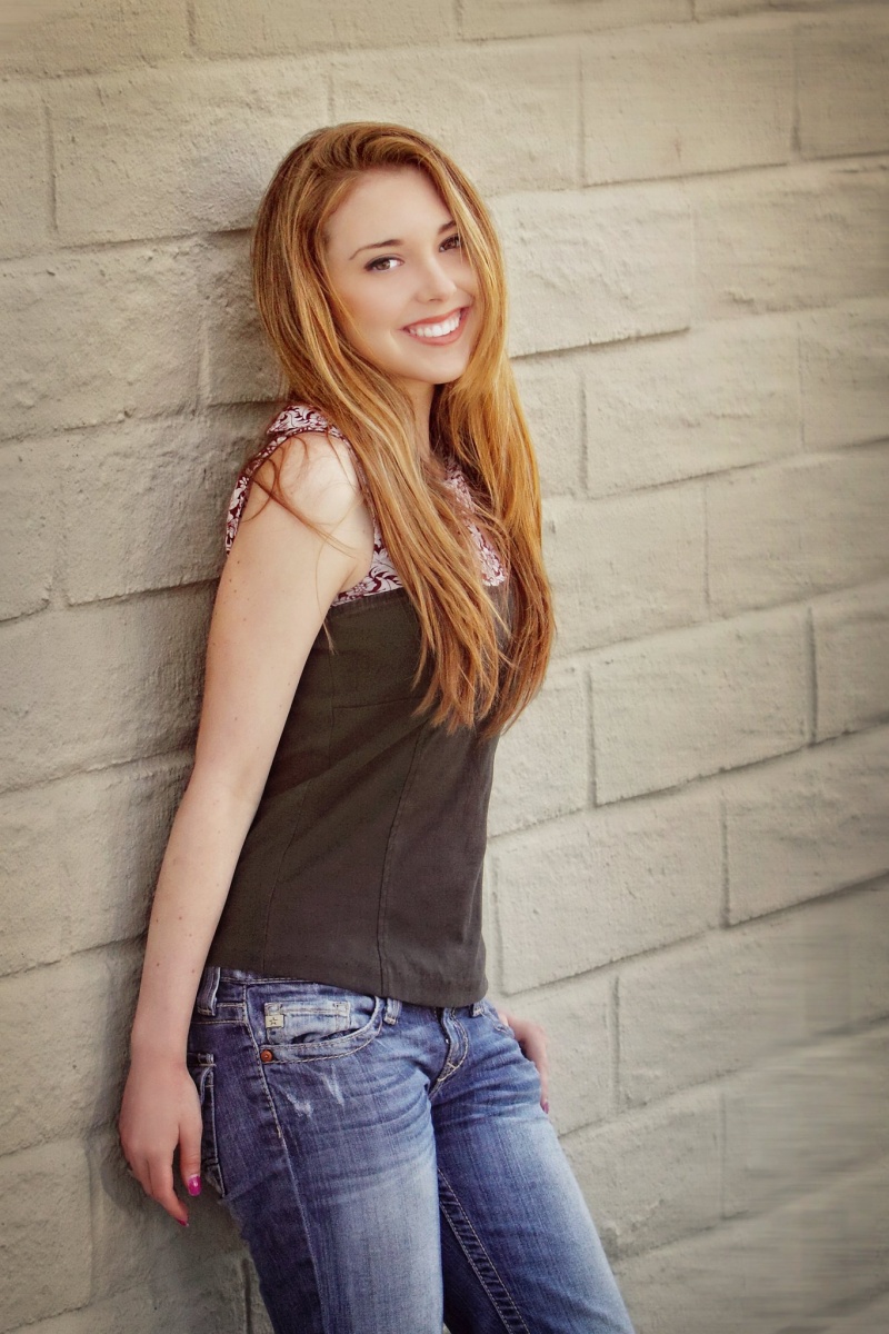 Female model photo shoot of Paige Farnsworth in Encinitas