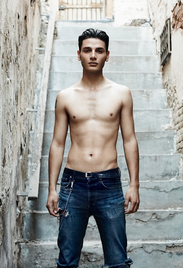 Male model photo shoot of Axel Serratos
