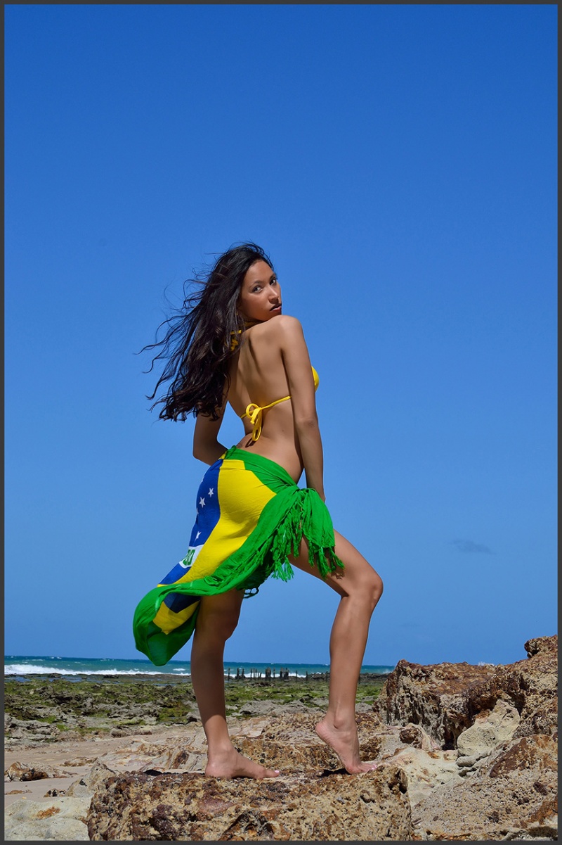 Female model photo shoot of Naiara in Taíba, Brazil