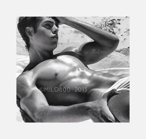 Male model photo shoot of MiLo800 in Mexico
