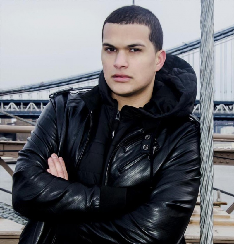 Male model photo shoot of Chris Heart in Brooklyn Bridge